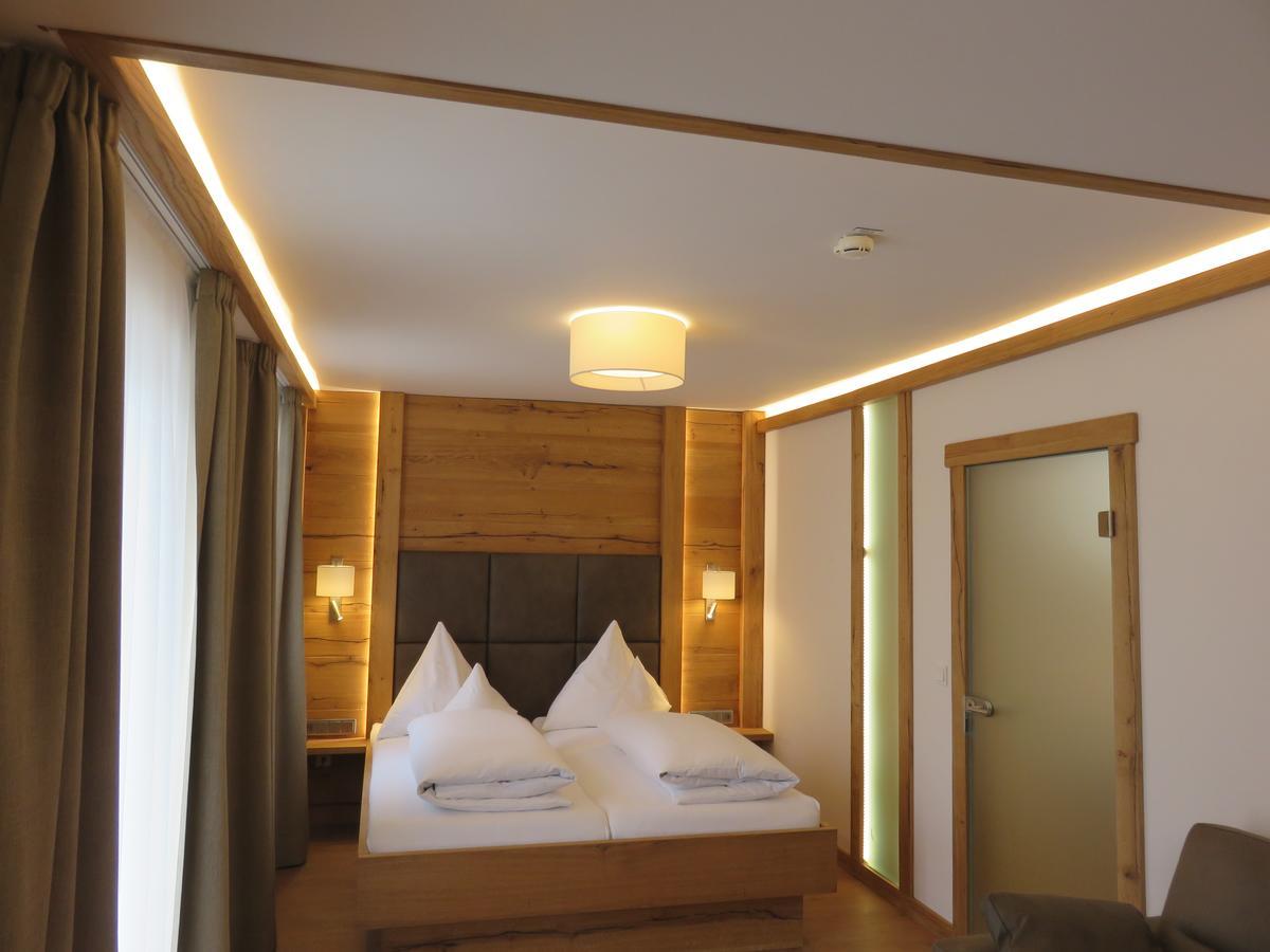 Superior Double Room,641283894:JPEG