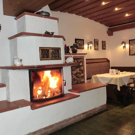 Hotel Alpenhof-3
